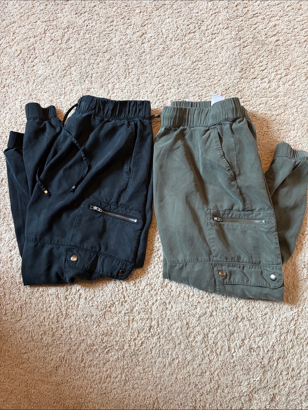 Banana Republic Utility Cargo Jogger Bundle Women's Medium Black & Olive